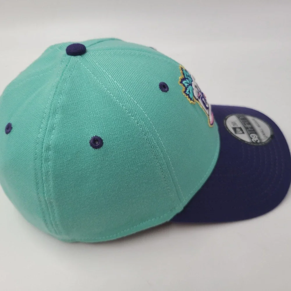 Louisville Bats Hat Fitted S-M New Era 39Thirty Teal Derby City Mint Juleps MiLB